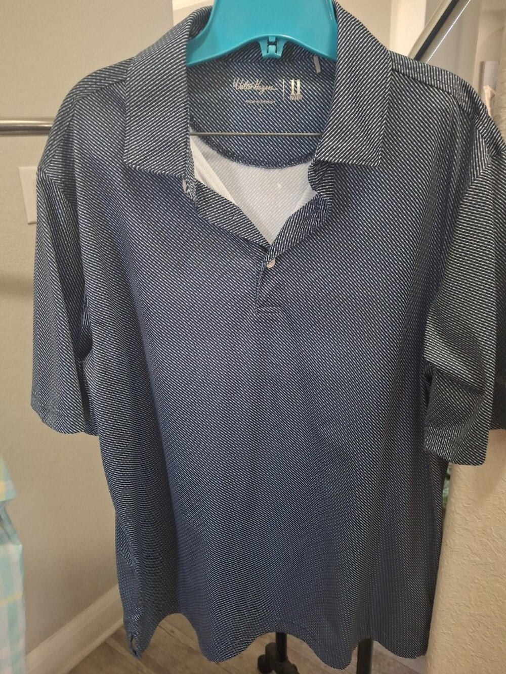 Walter Hagen, men's large shirt, dark blue and white